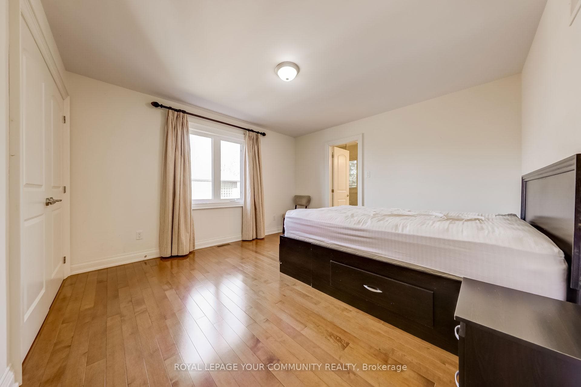 474 Cummer Avenue photo 26