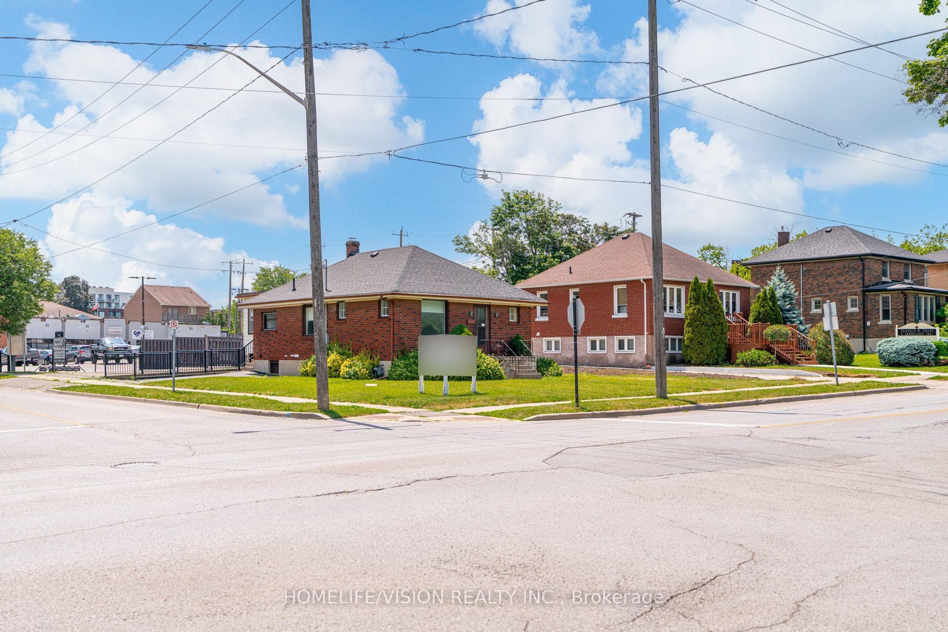 133 Mary Street photo 1