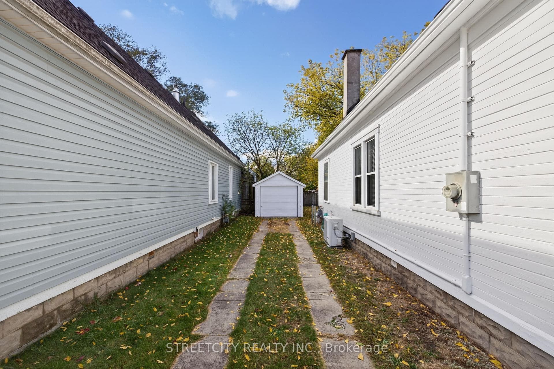 55 Hydro Street photo 34