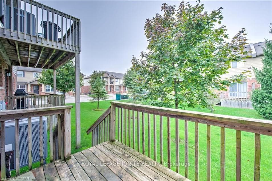3320 Meadowgate Boulevard Unit 240 photo 28