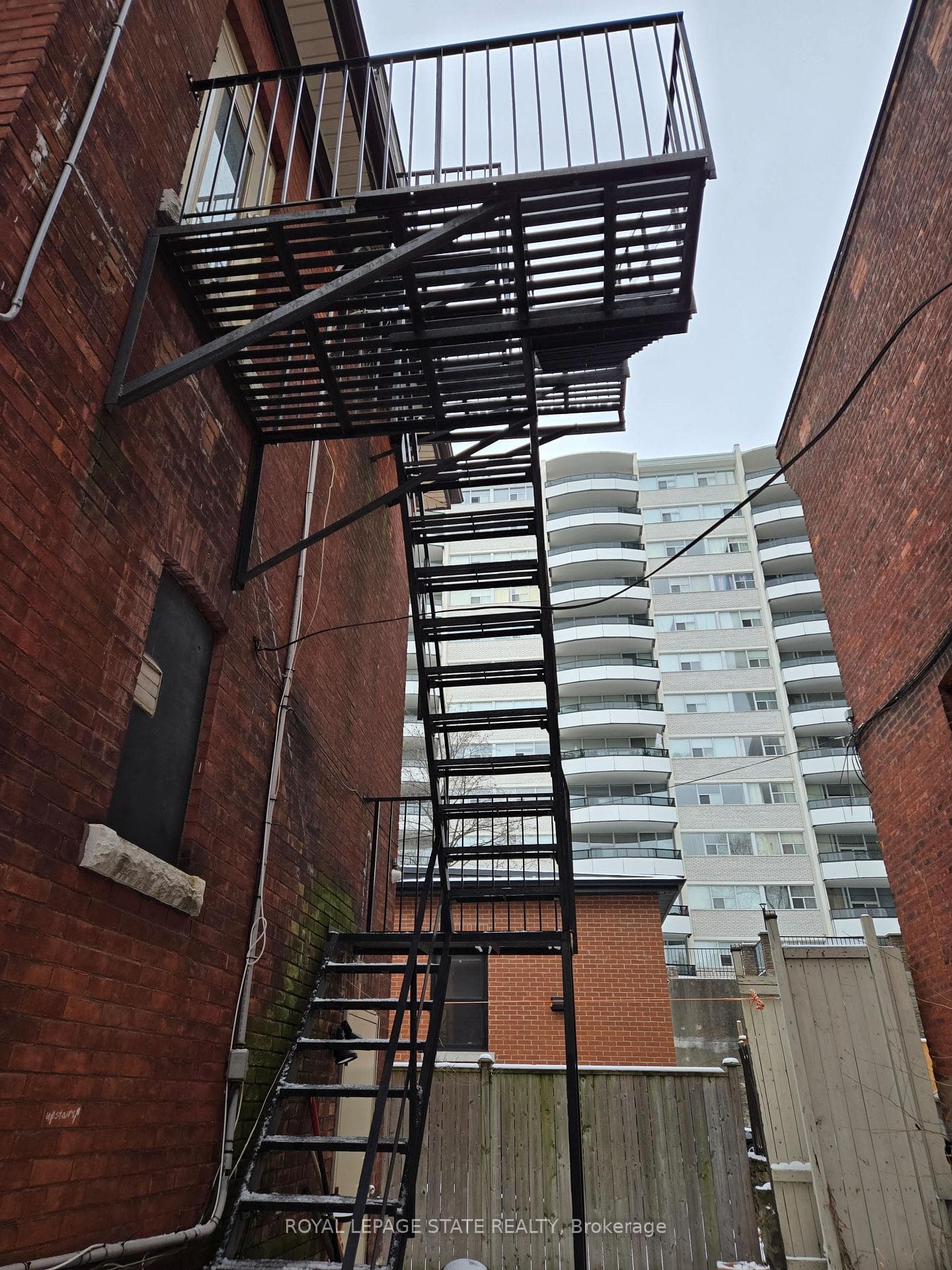 171 Bay Street photo 24