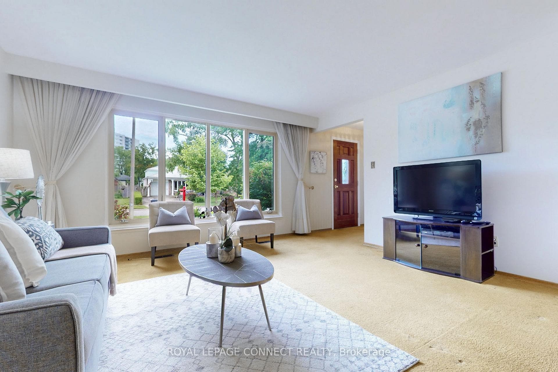 52 Bledlow Manor Drive photo 6