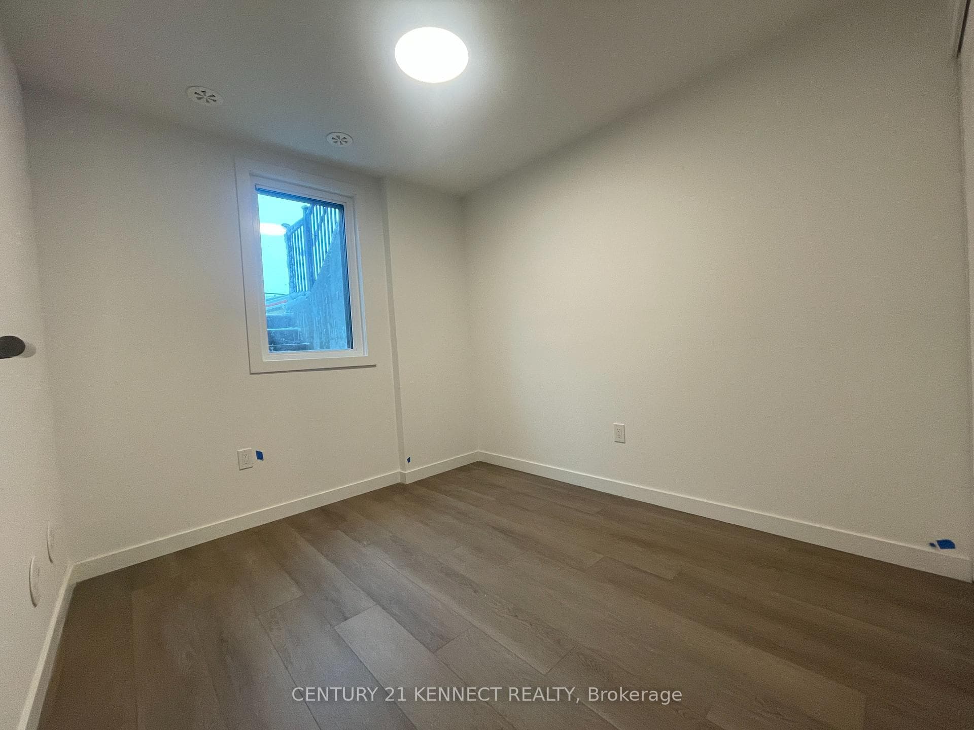 109 Marydale Avenue Unit 25 photo 19