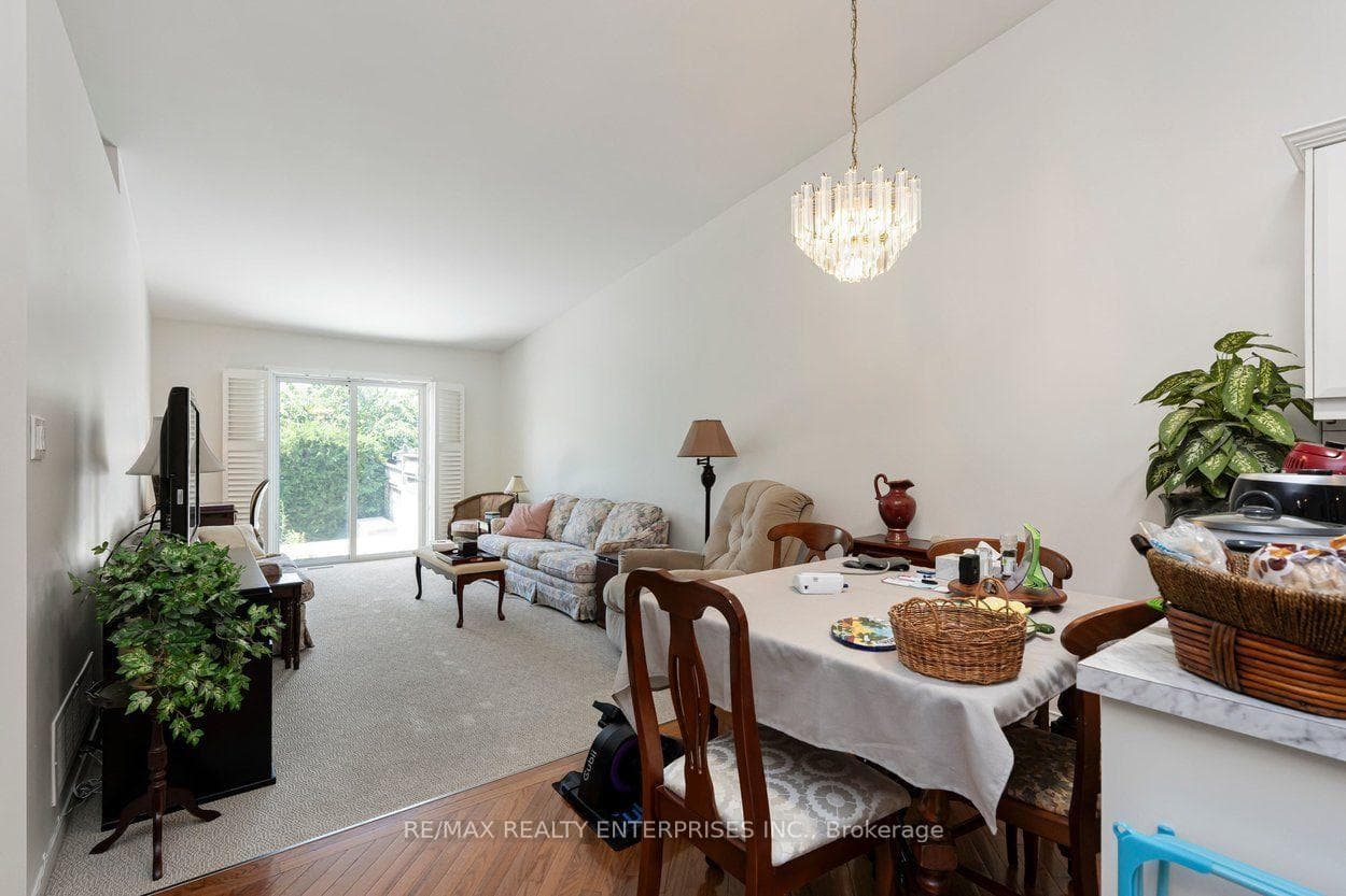 4430 Michael Avenue photo 11