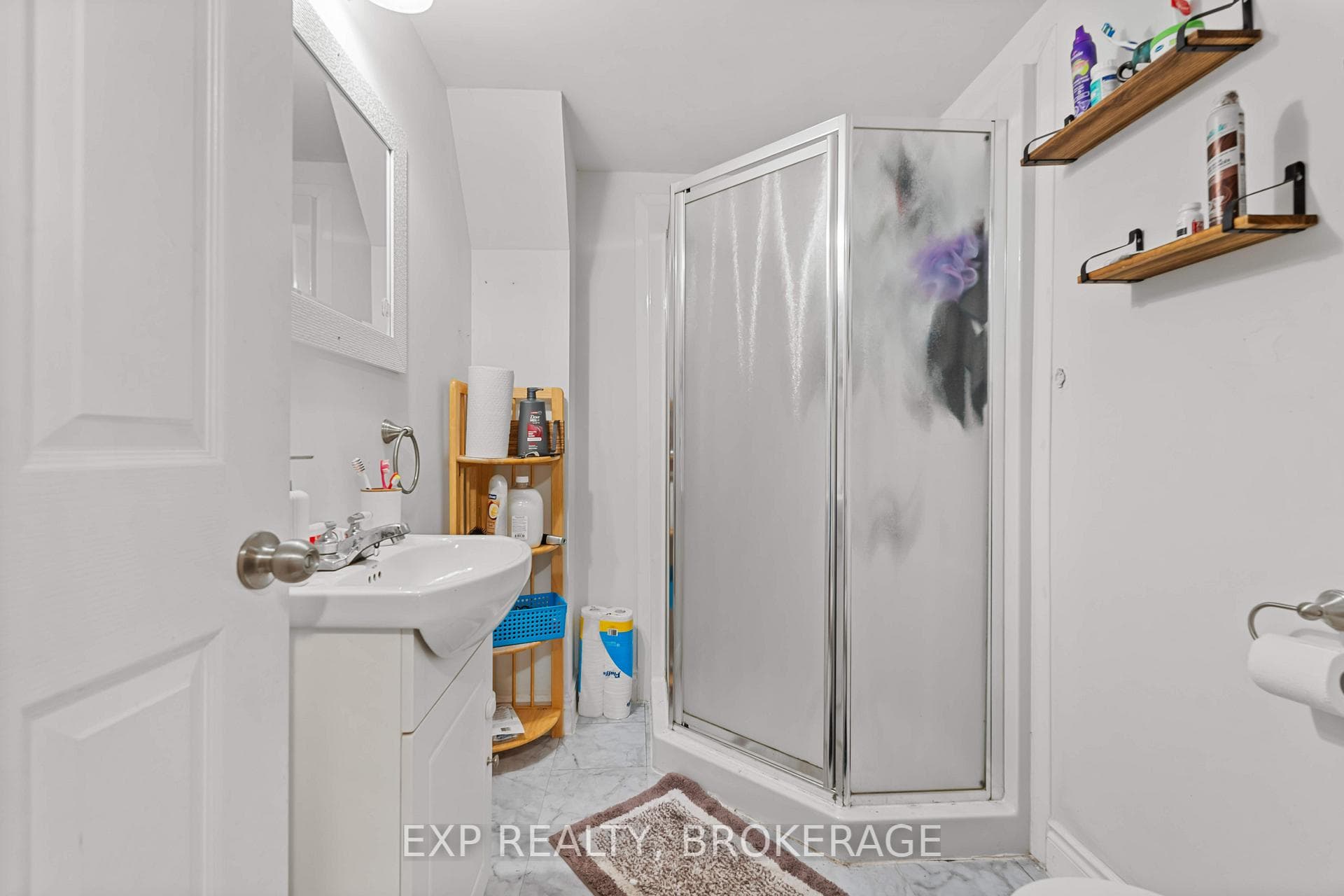 223 GUTHRIE Drive photo 35