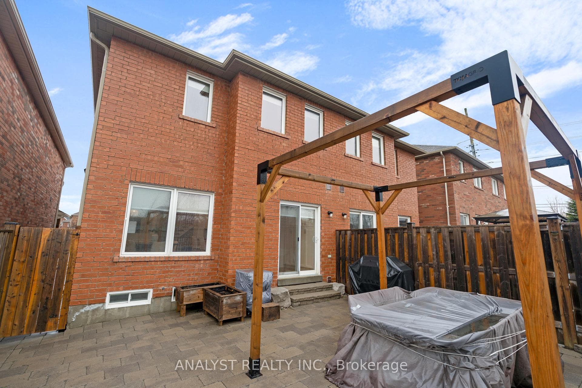 365 Isaac Murray Avenue photo 32
