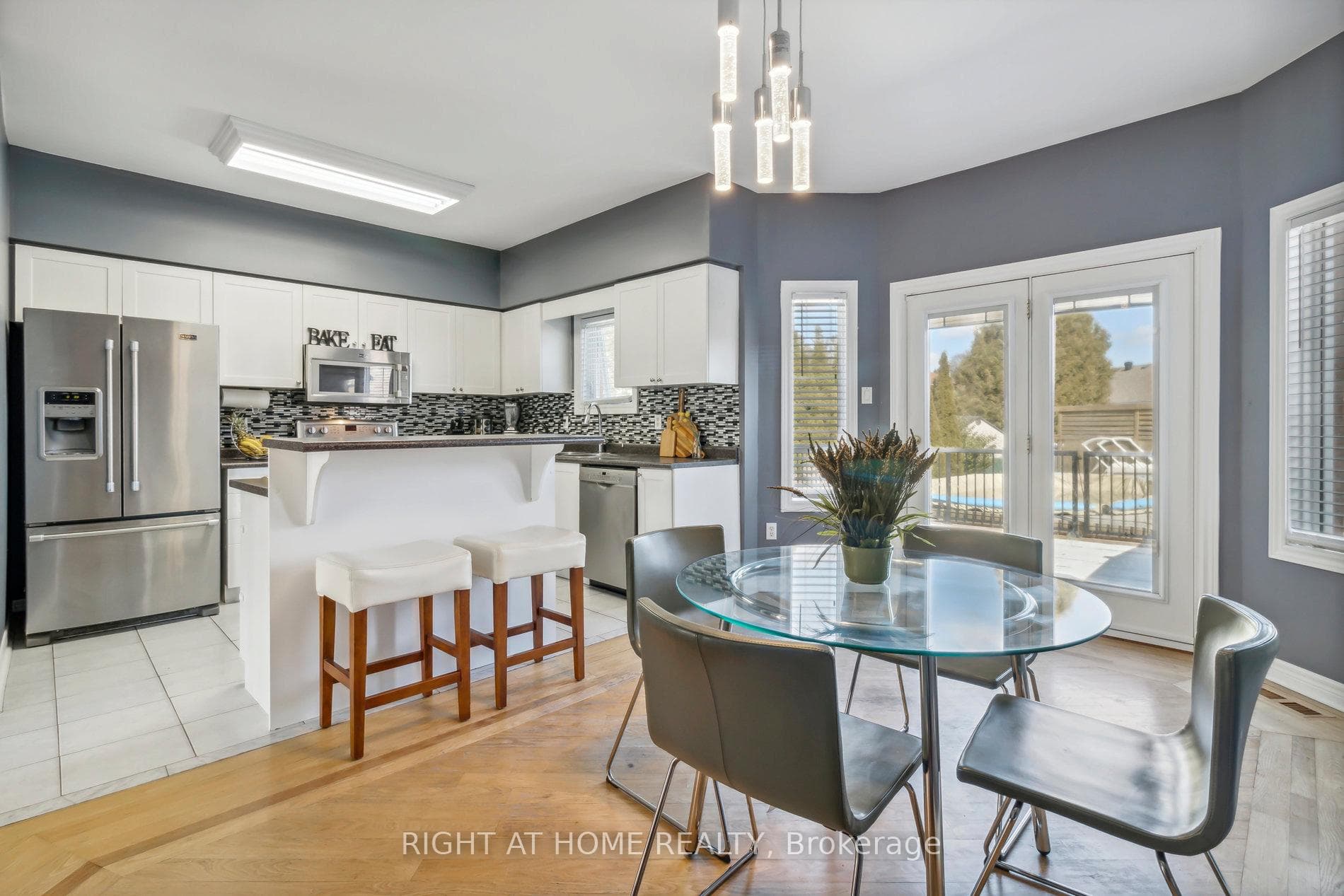 92 Depeuter Crescent photo 8