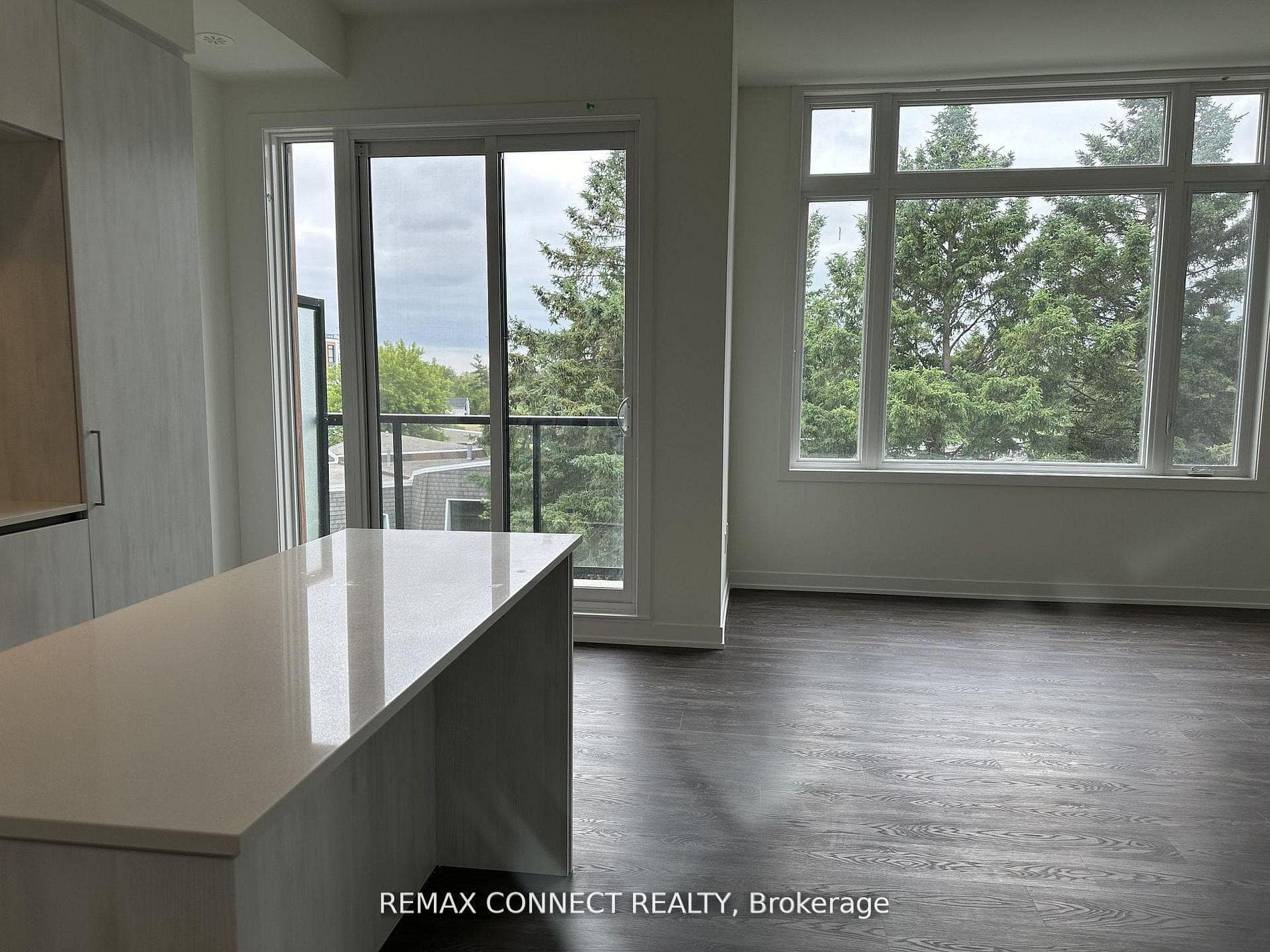 11 David Eyer Road Unit 1518 photo 4