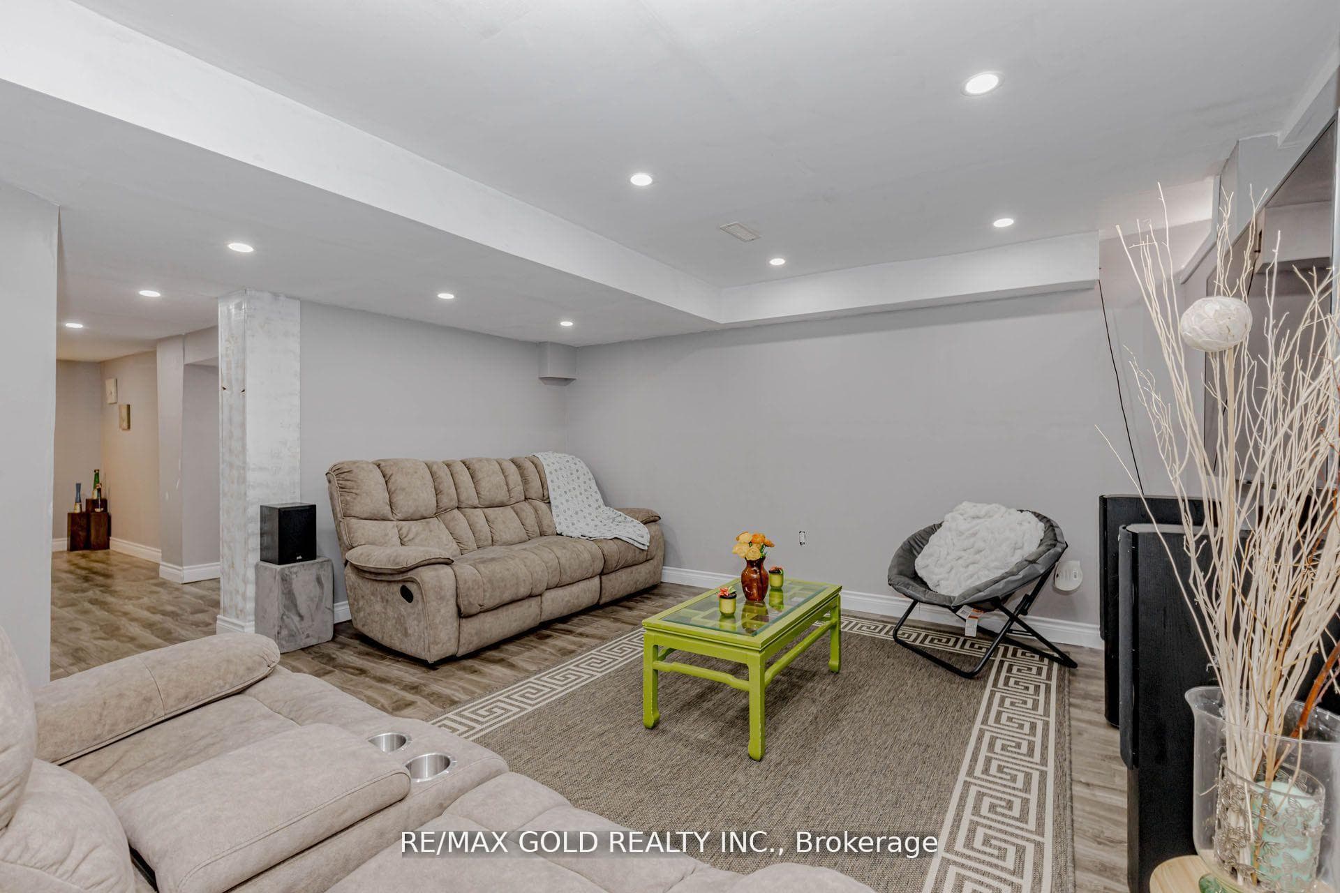 39 Chesterwood Crescent photo 46