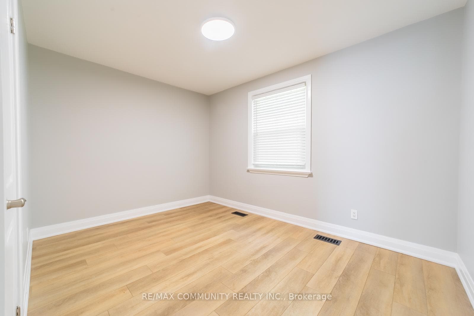 28 Benhur Crescent Unit MAIN photo 21