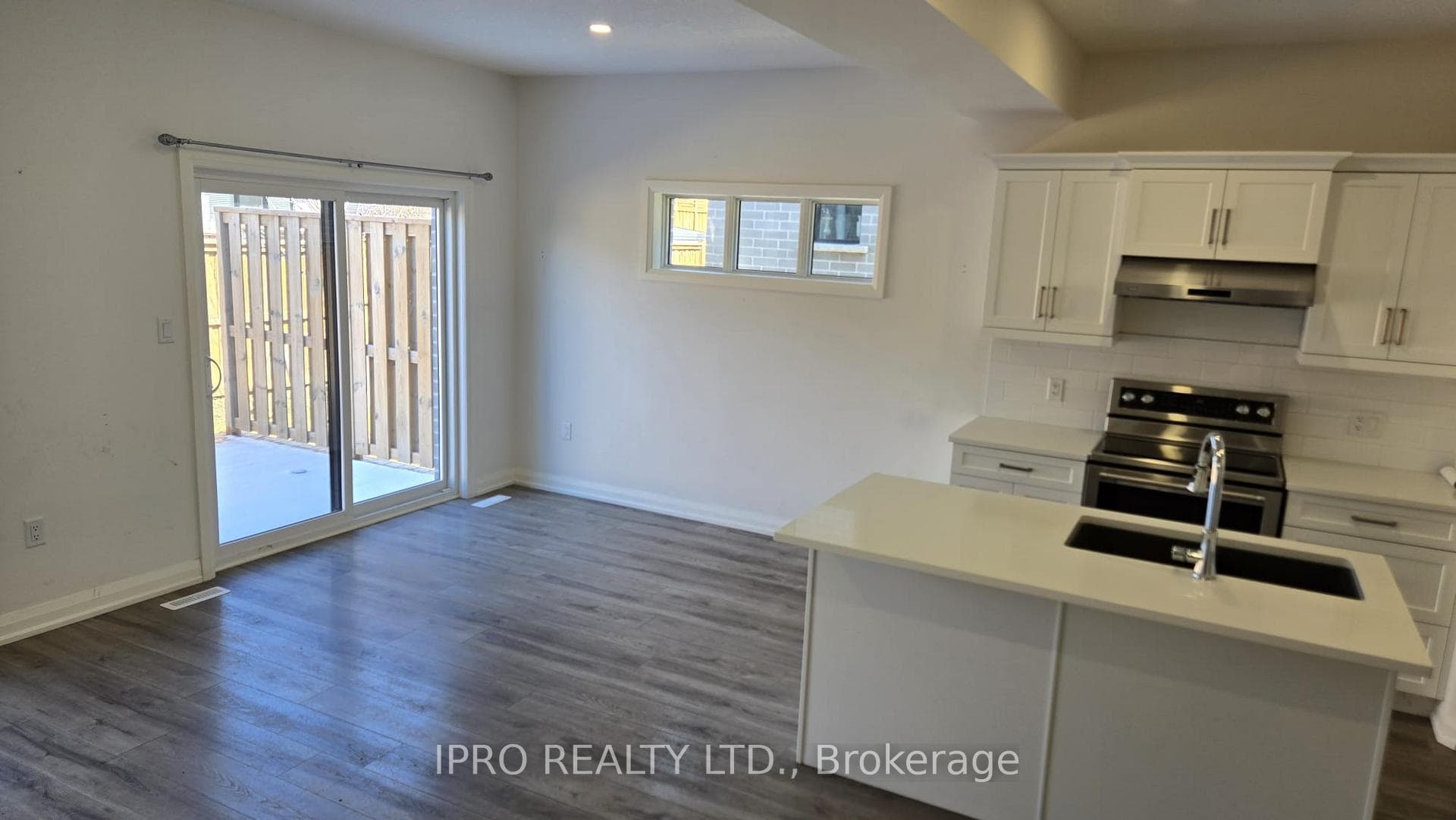 1 Miller Drive Unit 5 photo 4