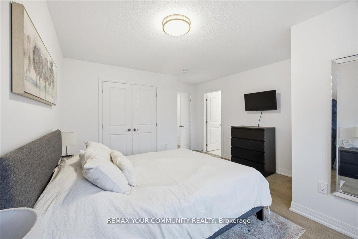 76 Sagewood Avenue photo 16
