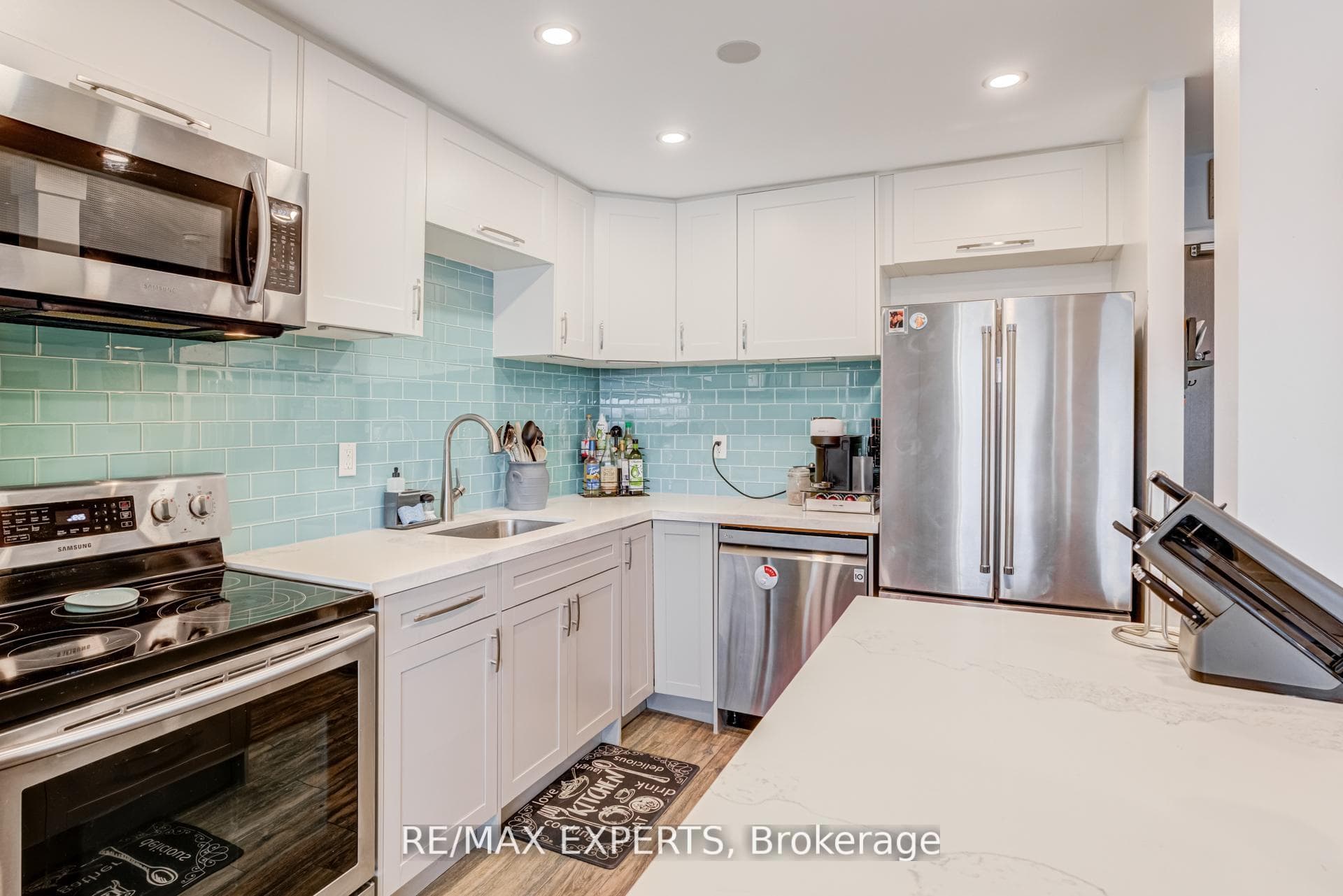 3390 Weston Road Unit 406 photo 12