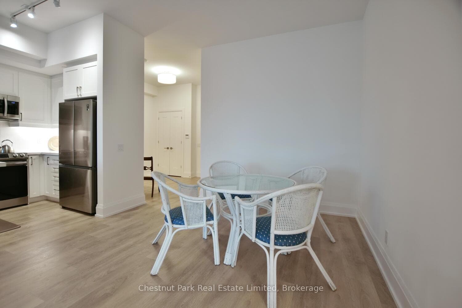 1 HUME Street Unit 223 photo 5