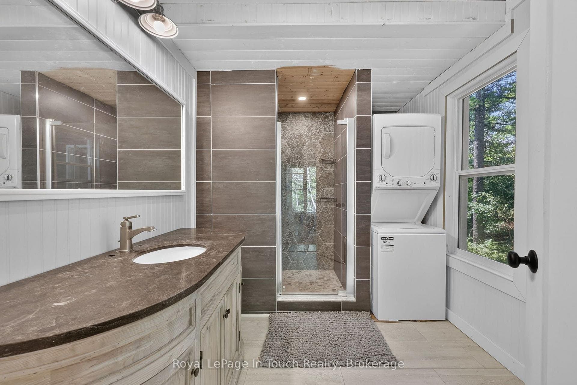 B207 lot 31 Island Island photo 25