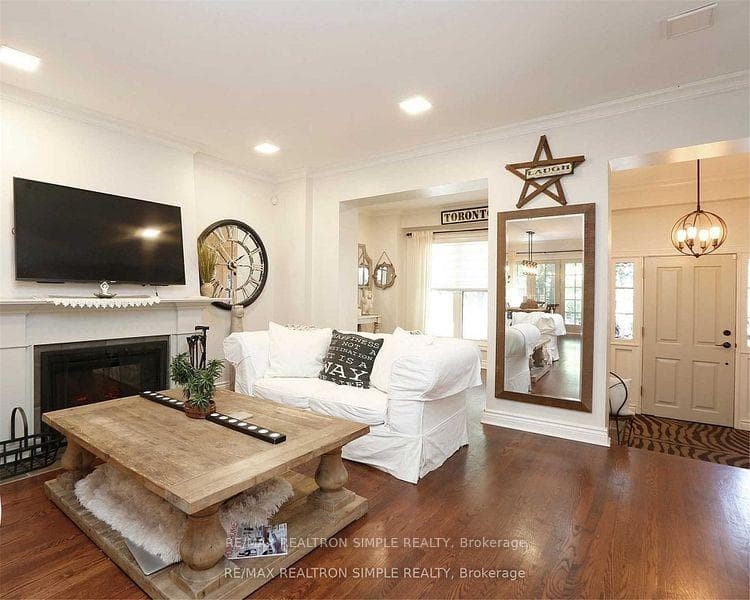 65 Soudan Avenue photo 6
