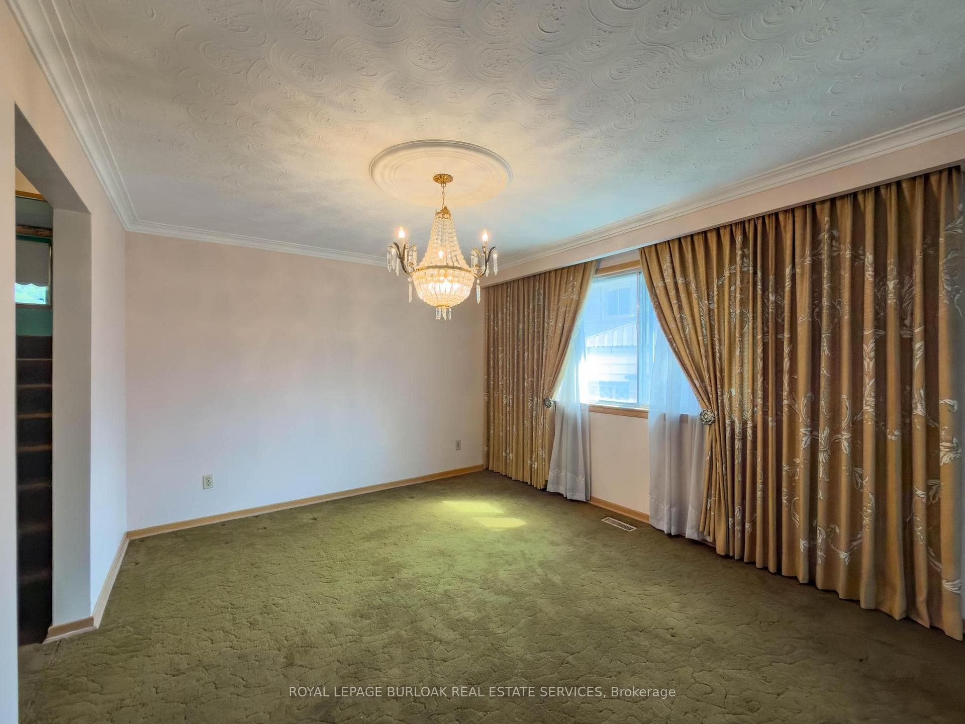 3577 Bluestream Crescent photo 15