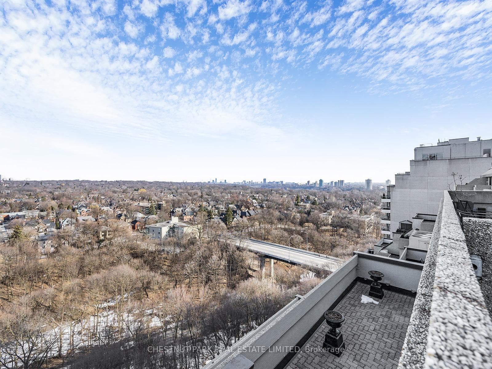 360 Bloor Street Unit PH1 photo 34