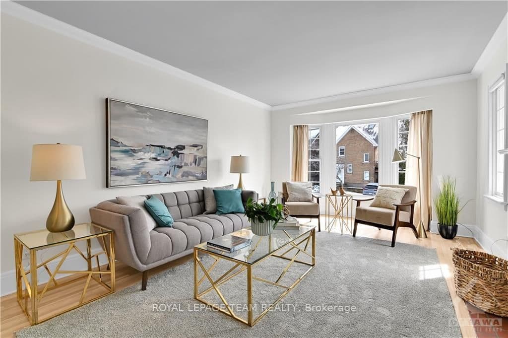 3 FREDERICK Place photo 3