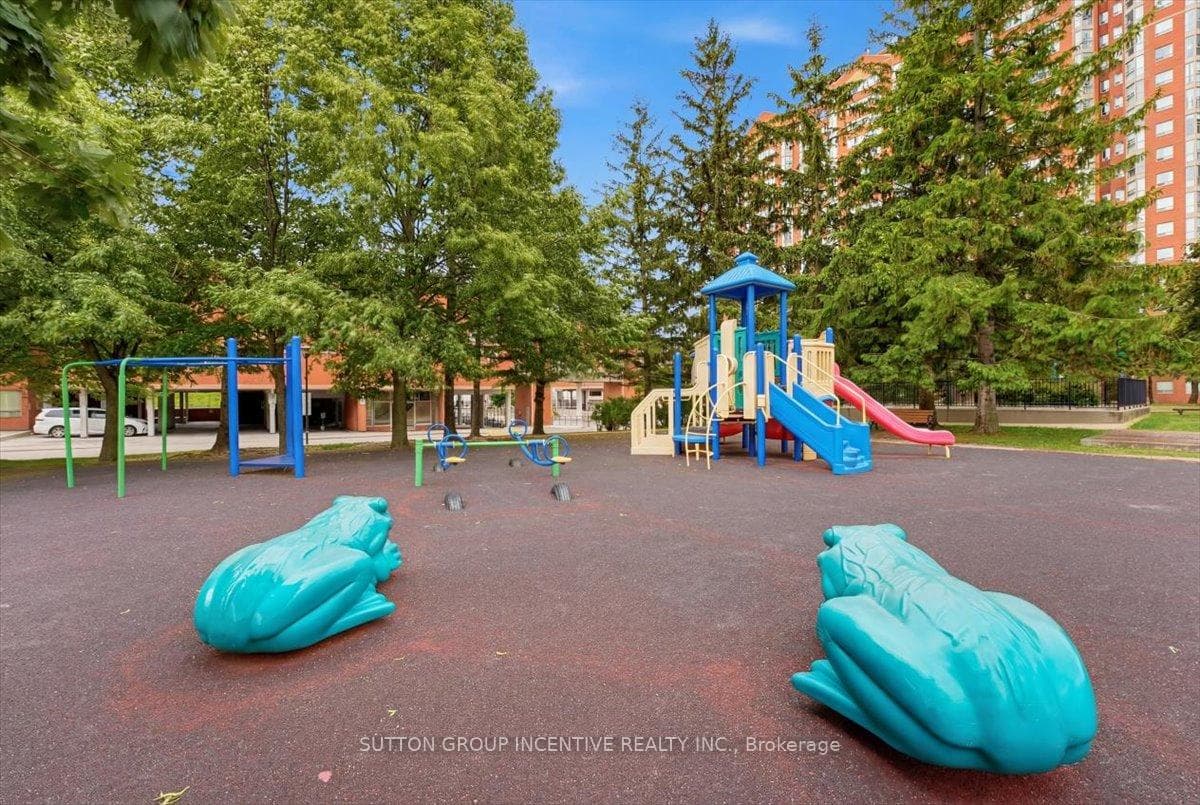 CHILDREN'S PLAY GROUND