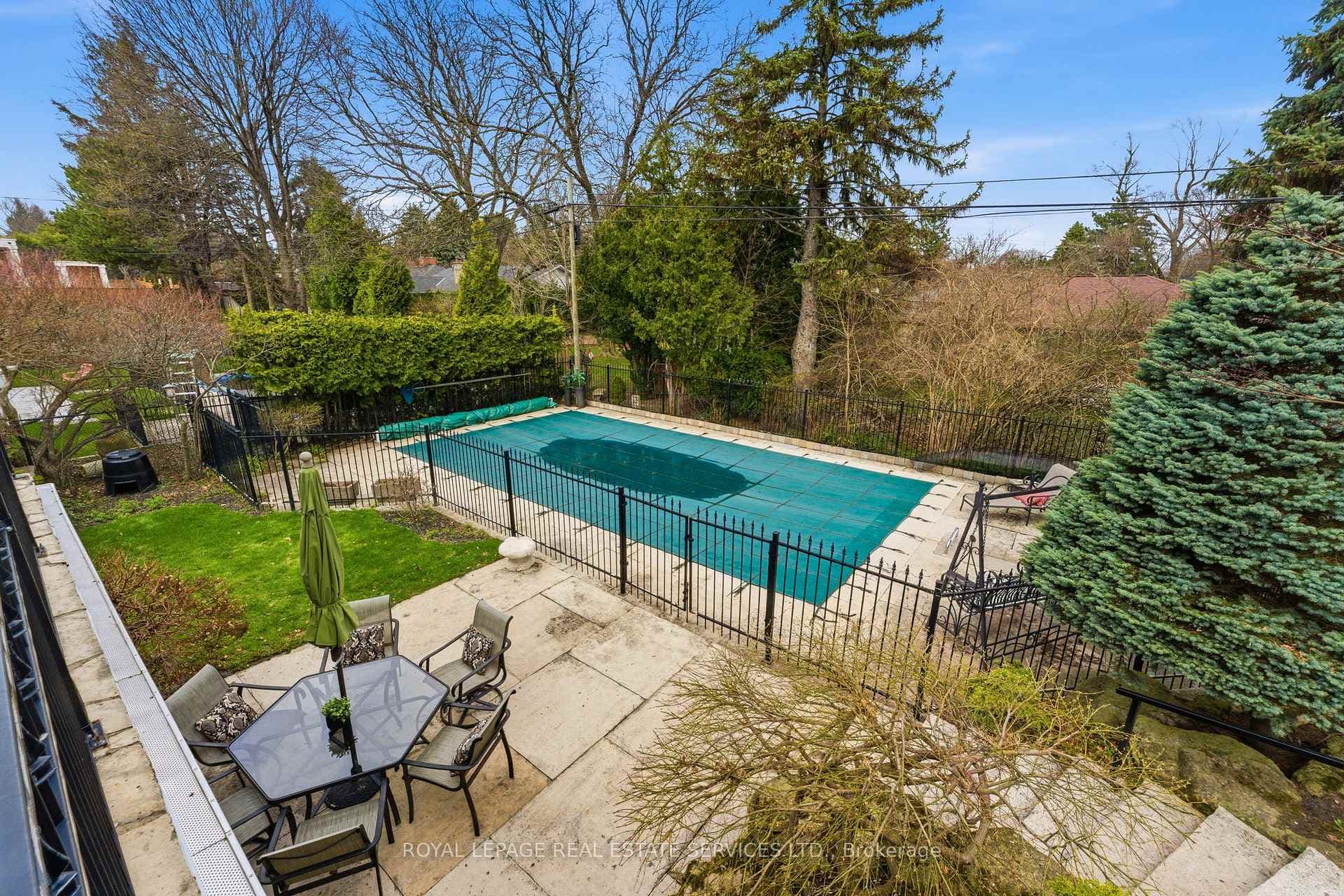 21 Princess Anne Crescent photo 41