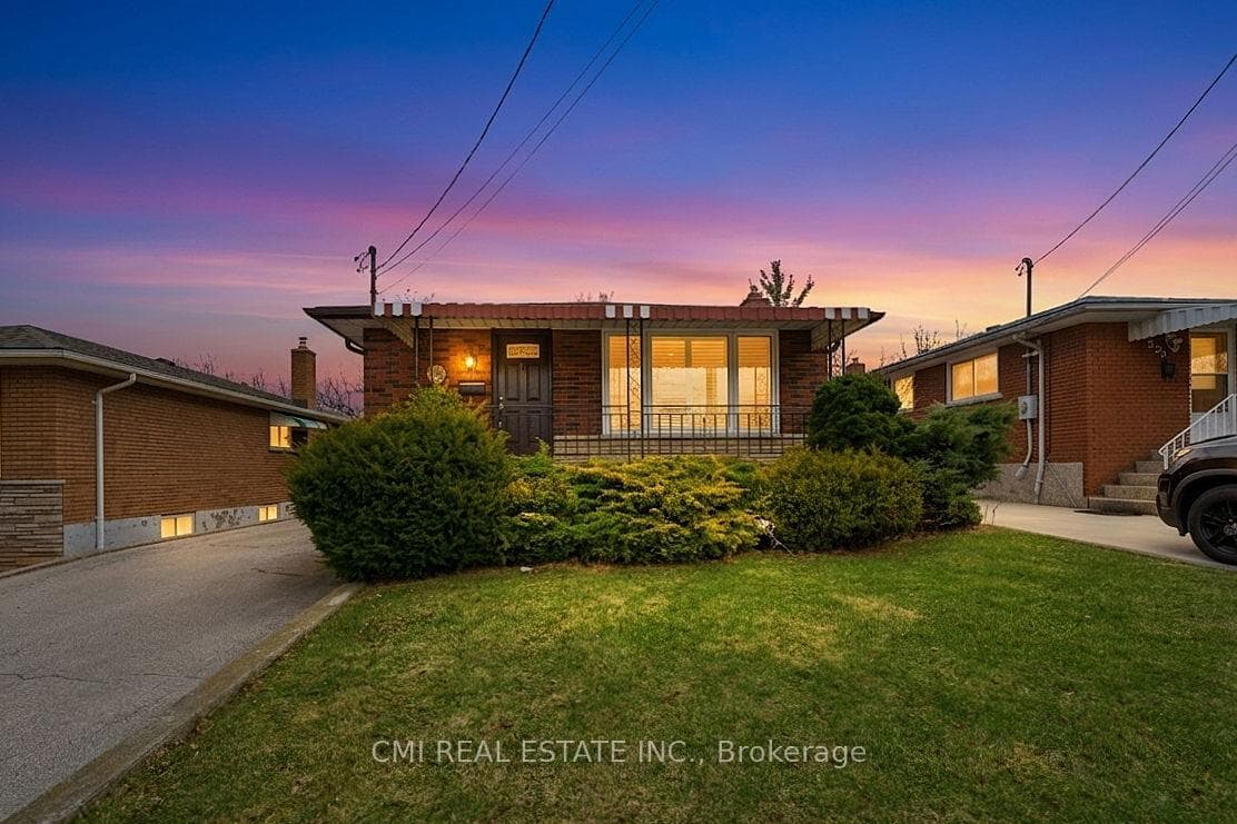 251 Fairridge Road photo 1