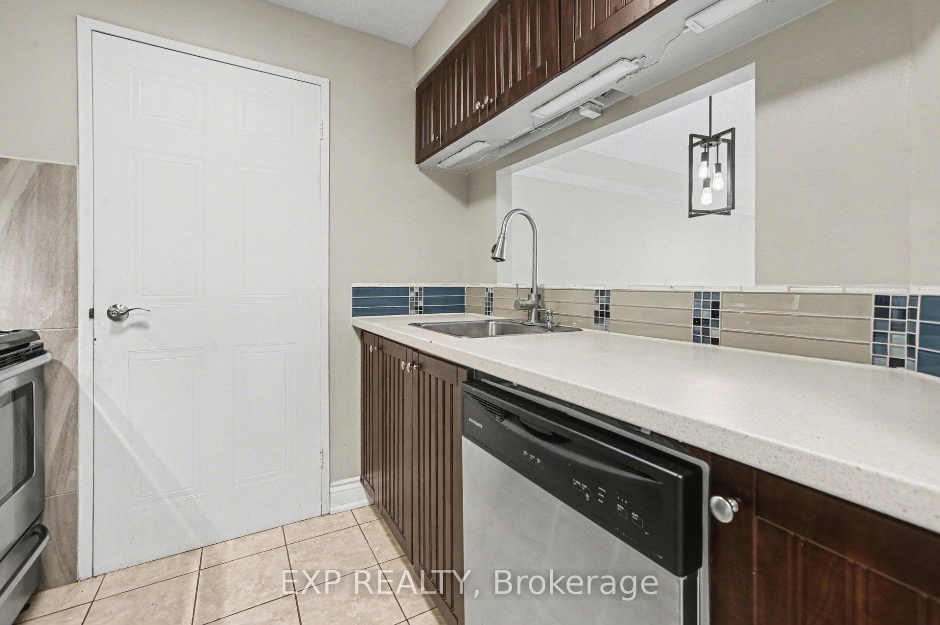 80 Sandcastle Drive Unit 404 photo 9