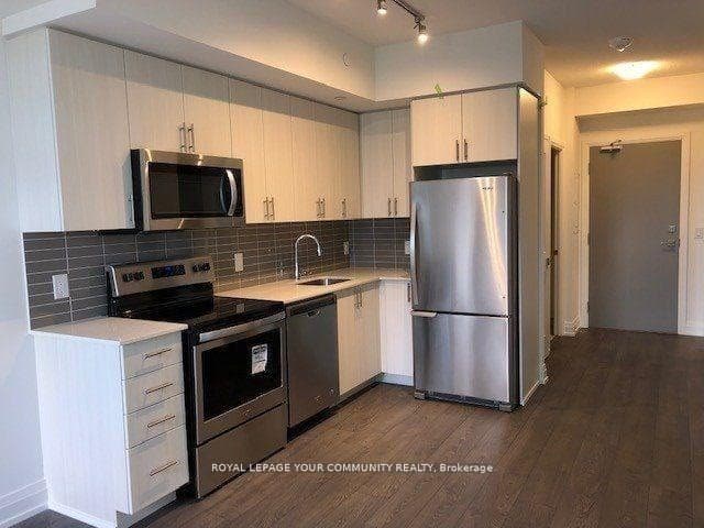 591 Sheppard Avenue Unit 1017 photo 2