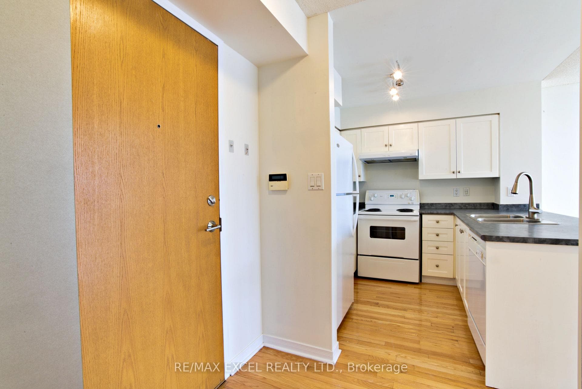 19 Northern Heights Drive Unit 410 photo 16