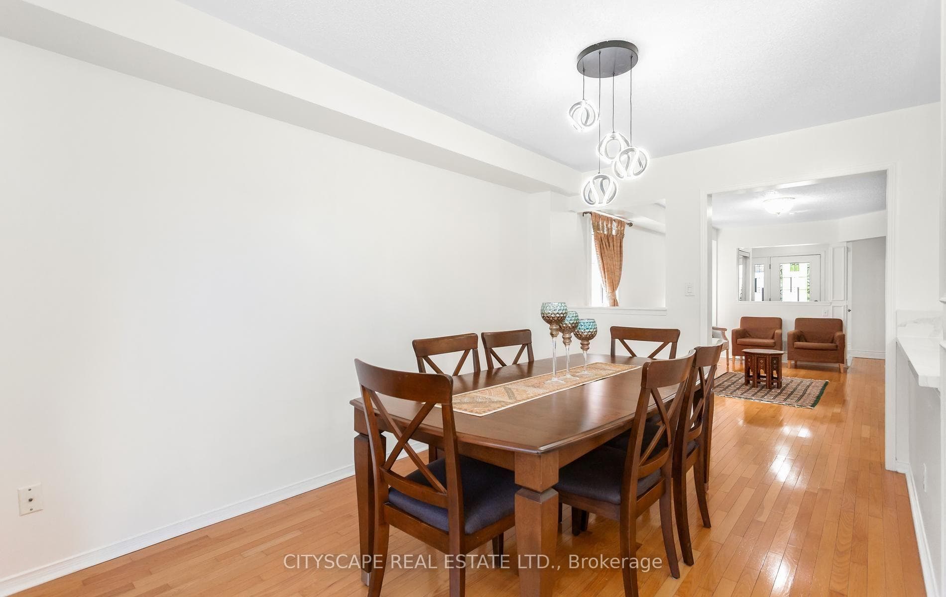 5685 Topaz Place photo 11