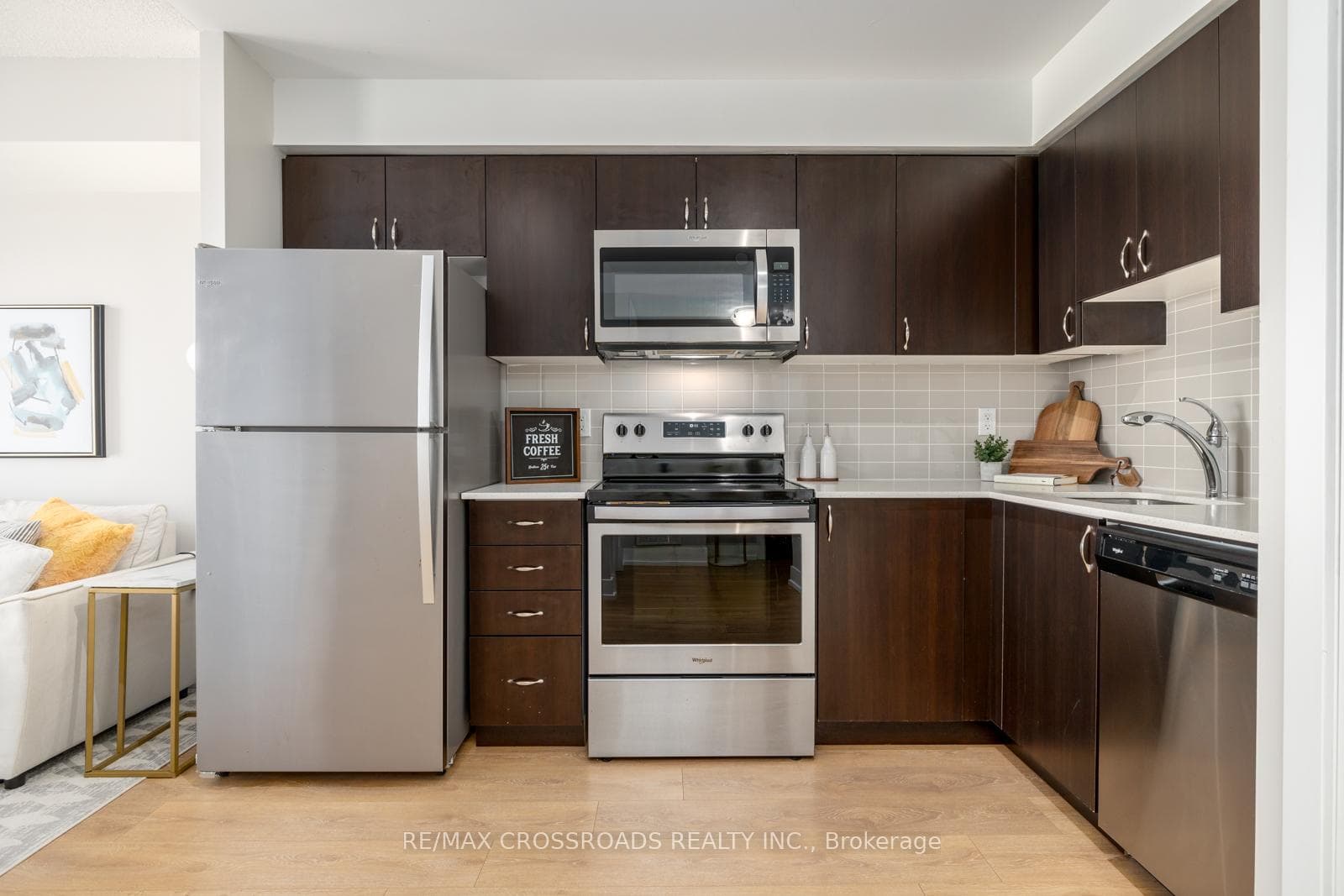 1255 Bayly Street Unit 1810 photo 8