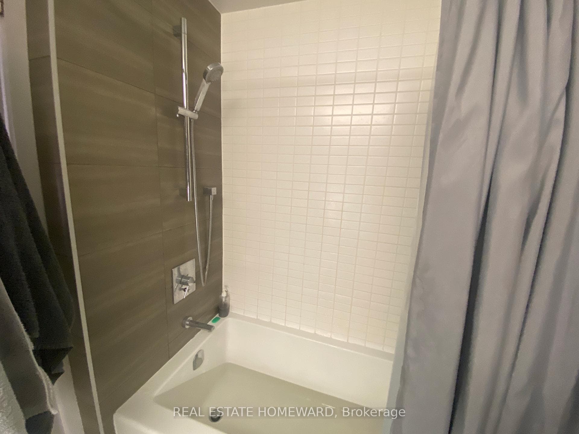 32 Trolley Crescent Unit 712 photo 7