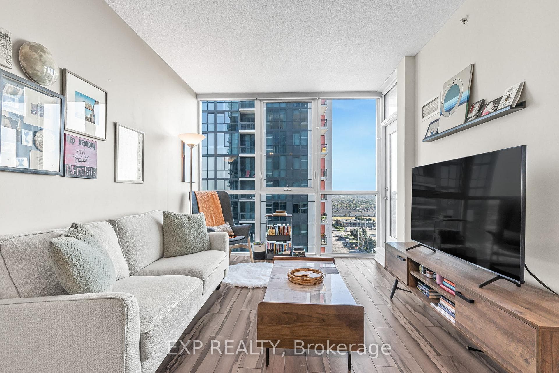 75 Eglinton Avenue Unit 1901 photo 2