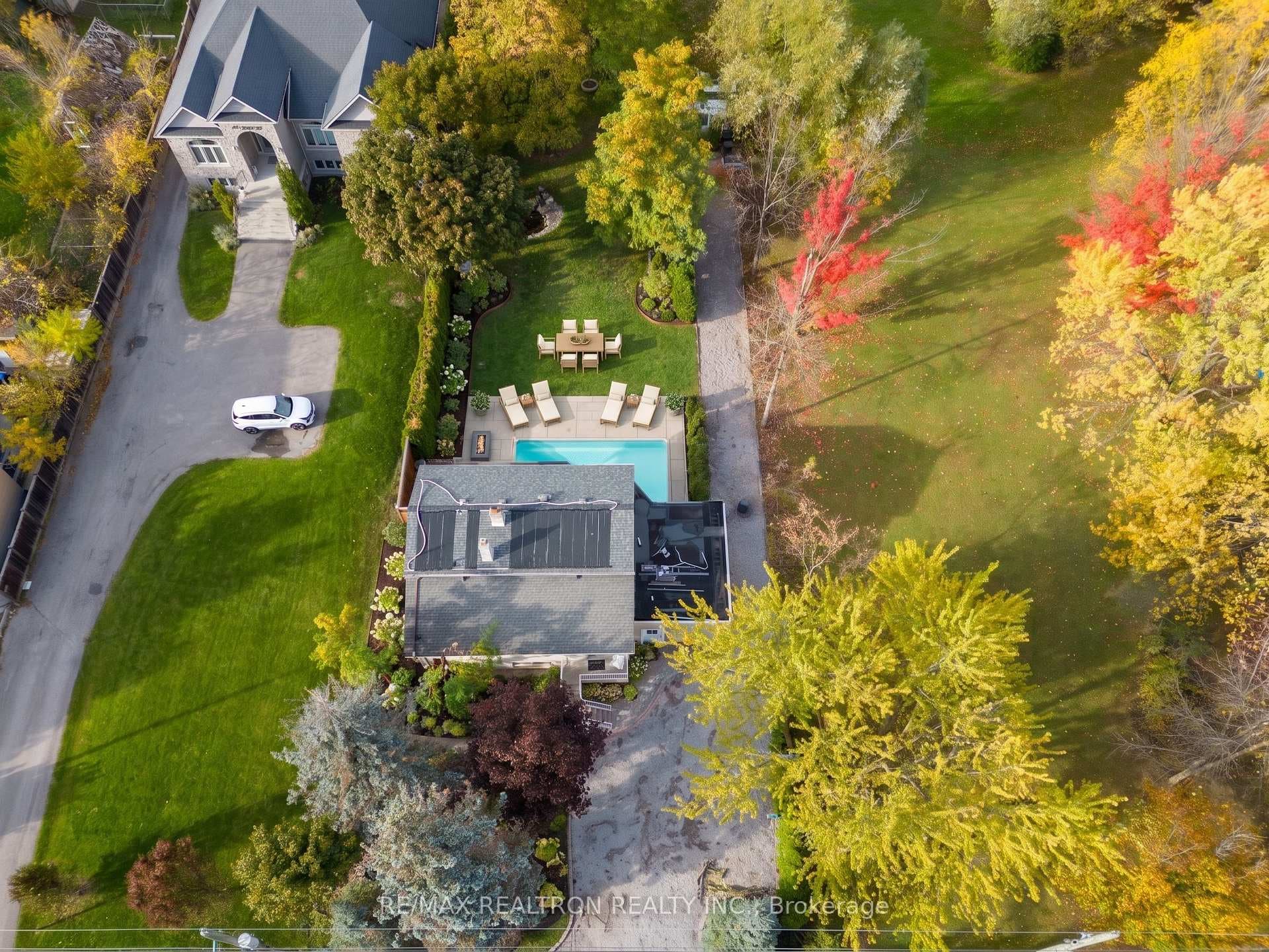 166 WELDRICK Road photo 13