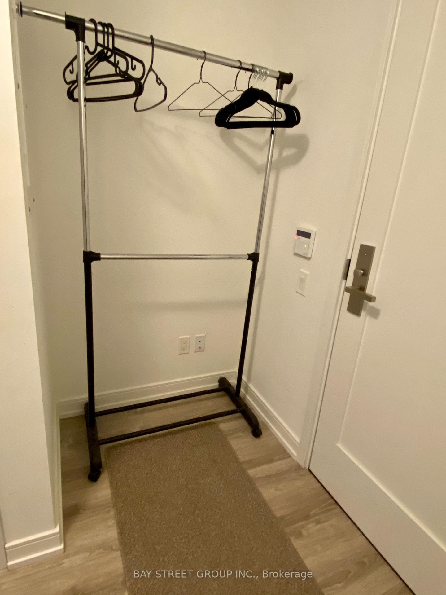 28 Wellesley Street Unit 412 photo 11