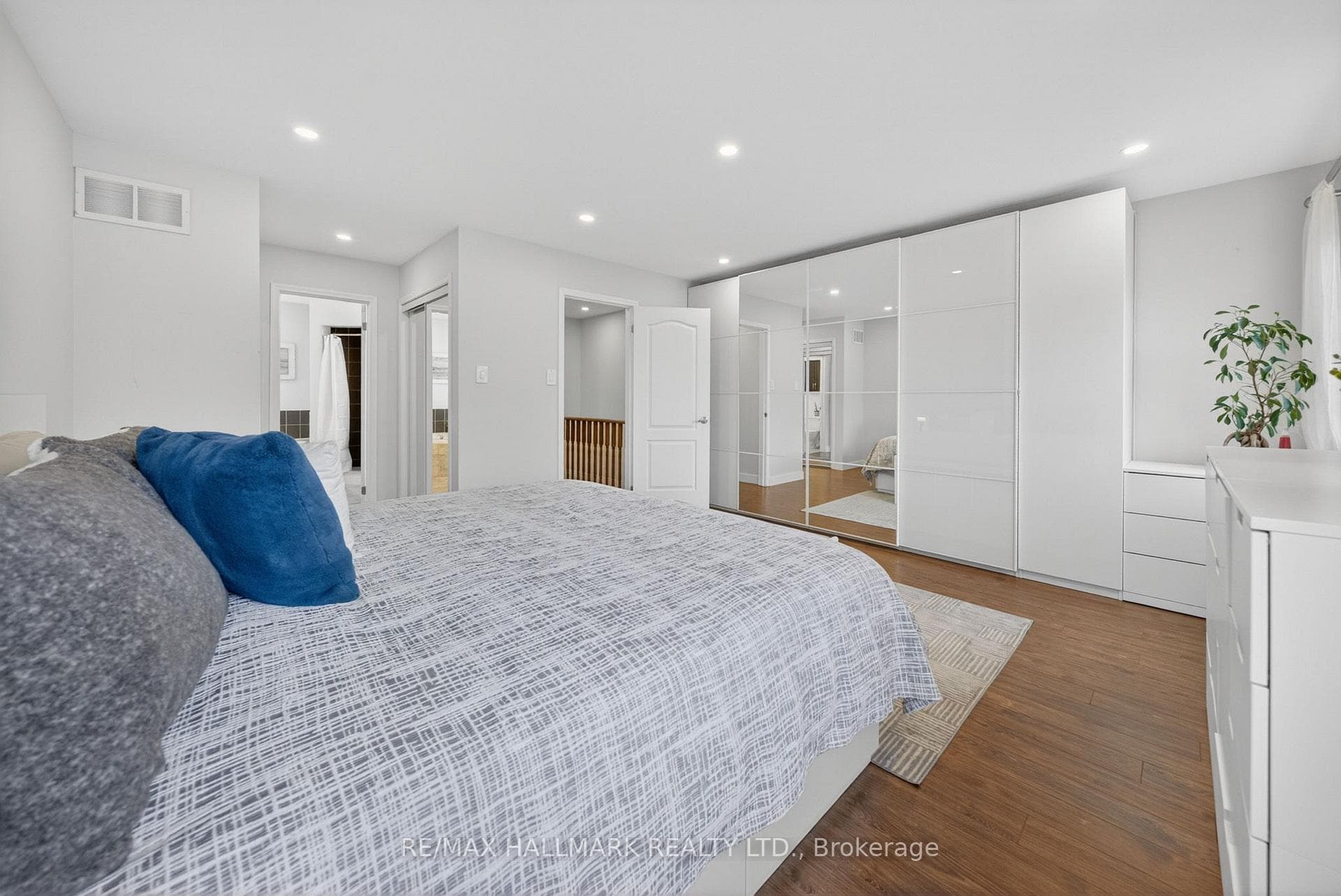 64 Coranto Way photo 22