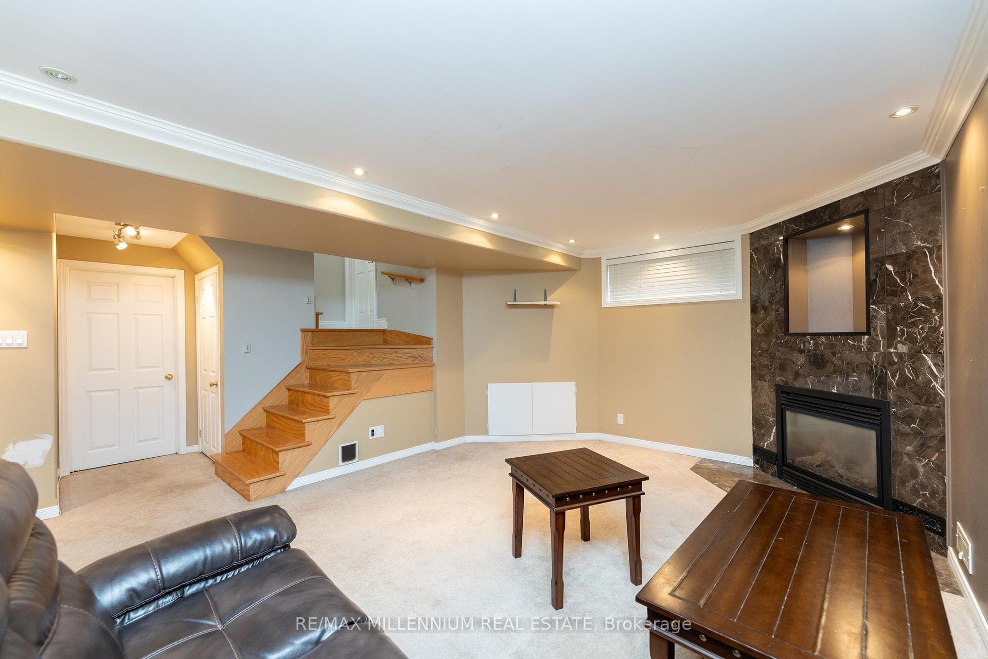 7 Graham Crescent photo 35