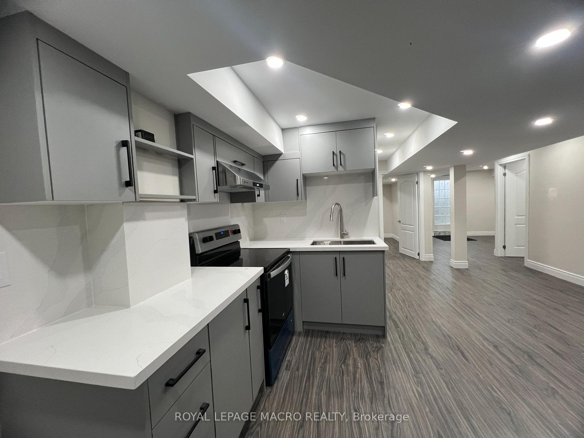 83 Cittadella Boulevard Unit LOWER photo 8