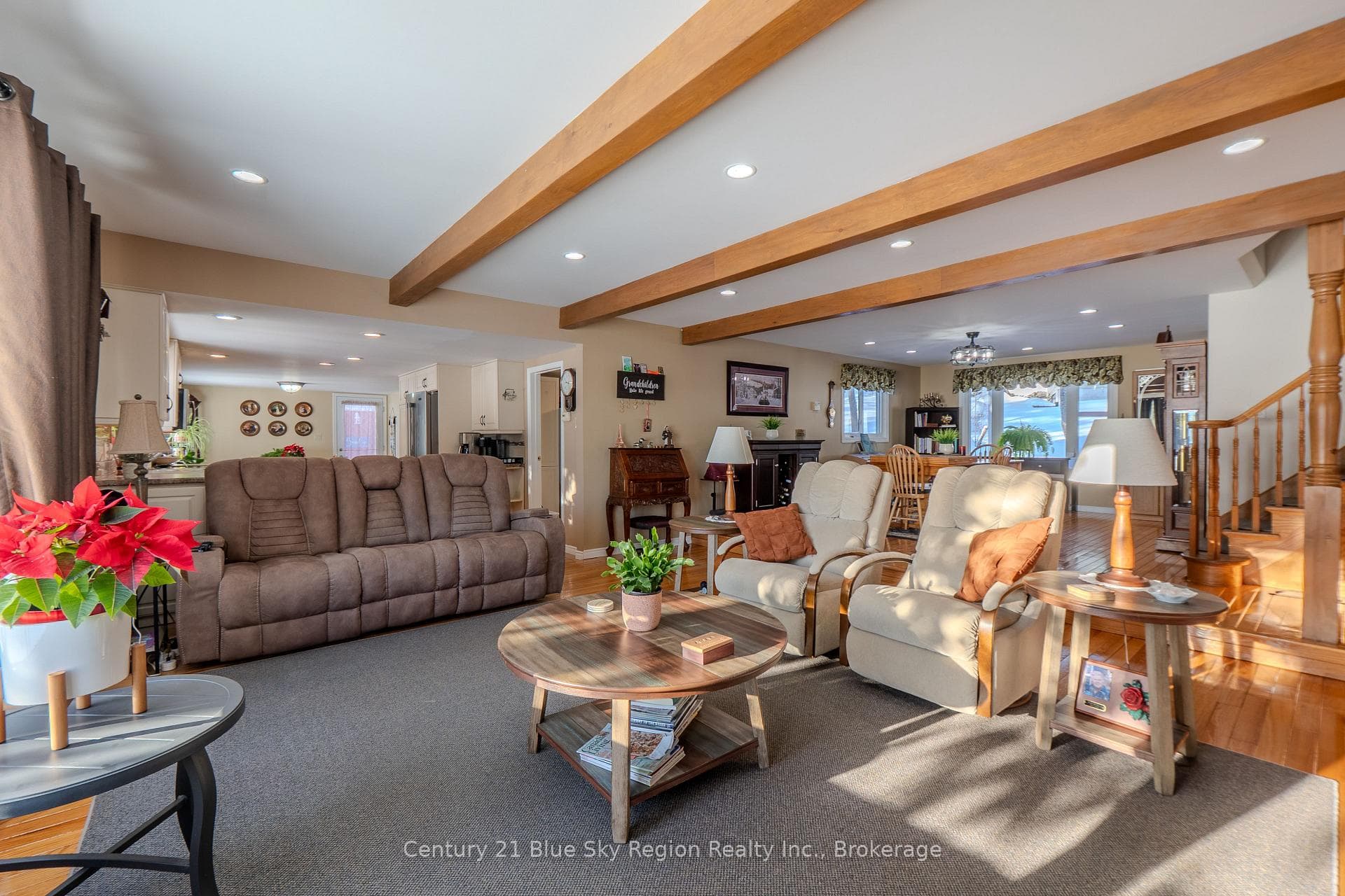 17 Sunrise Lane photo 14