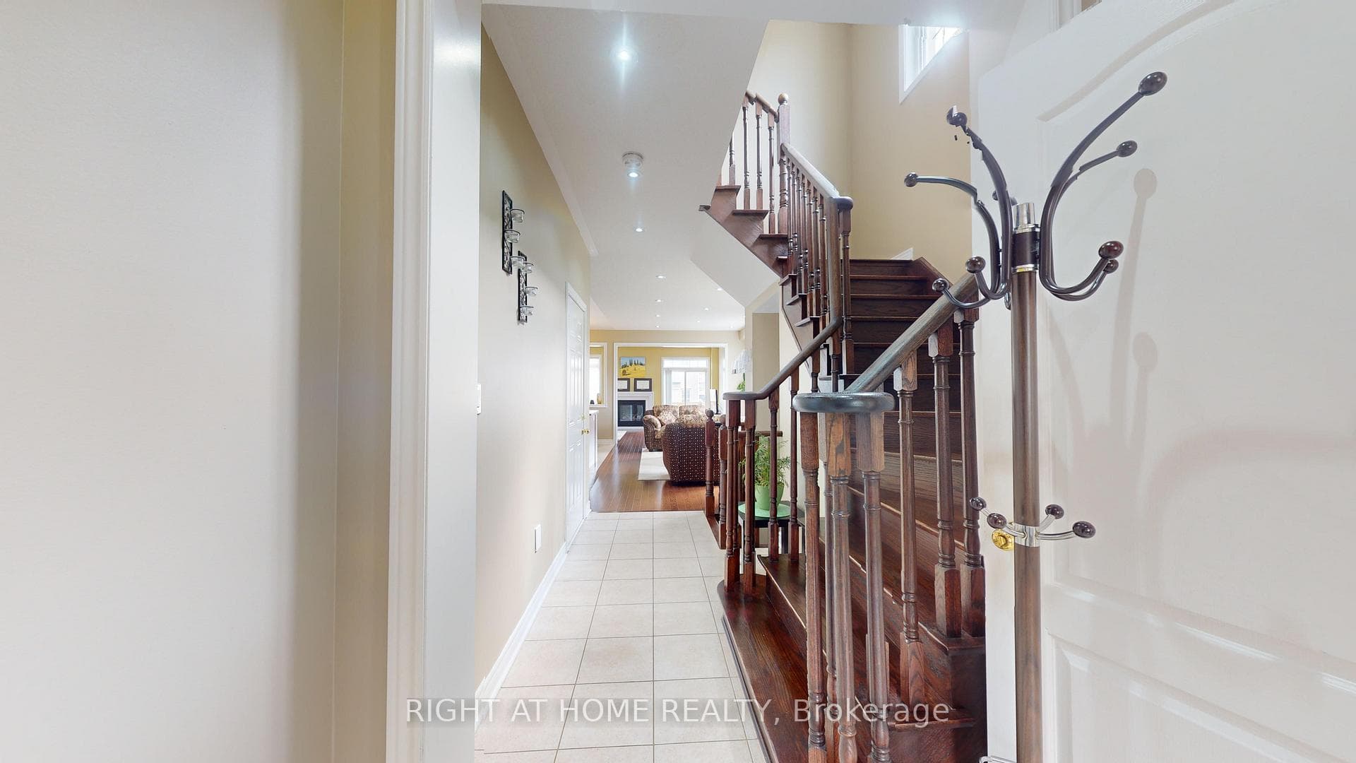88 Lorenzo Circle photo 5
