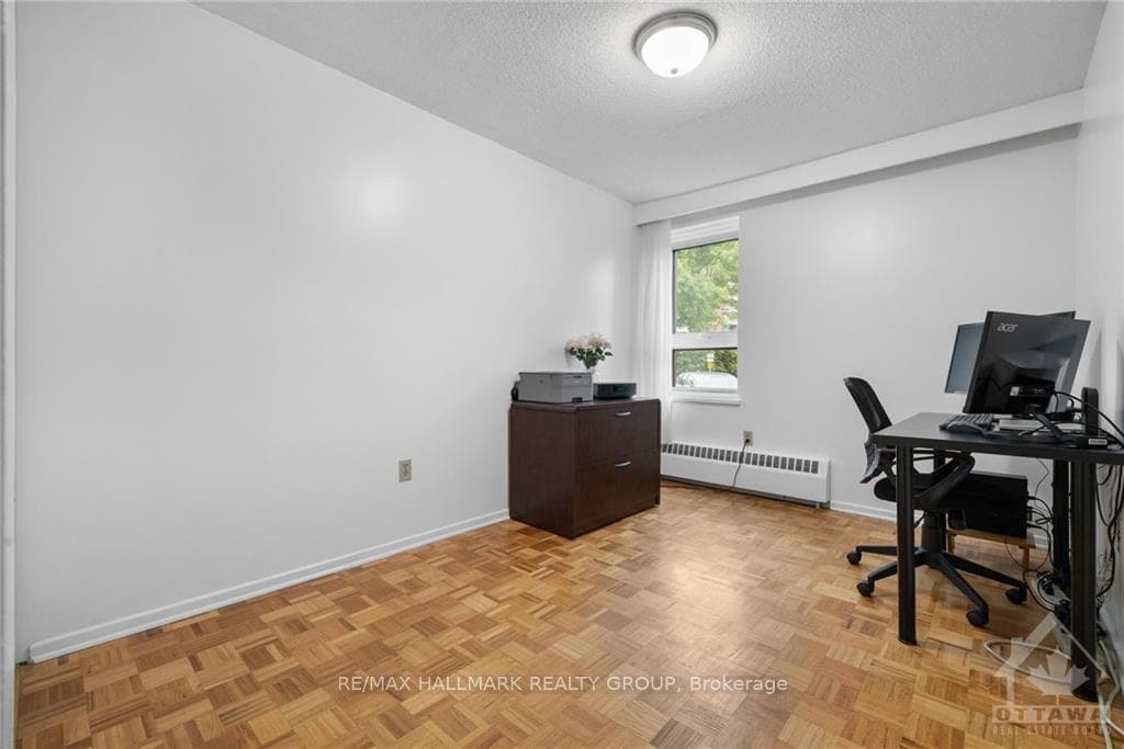 1356 MEADOWLANDS Drive Unit 102 photo 20