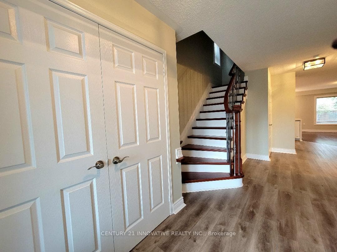 76 Bettina Place photo 17