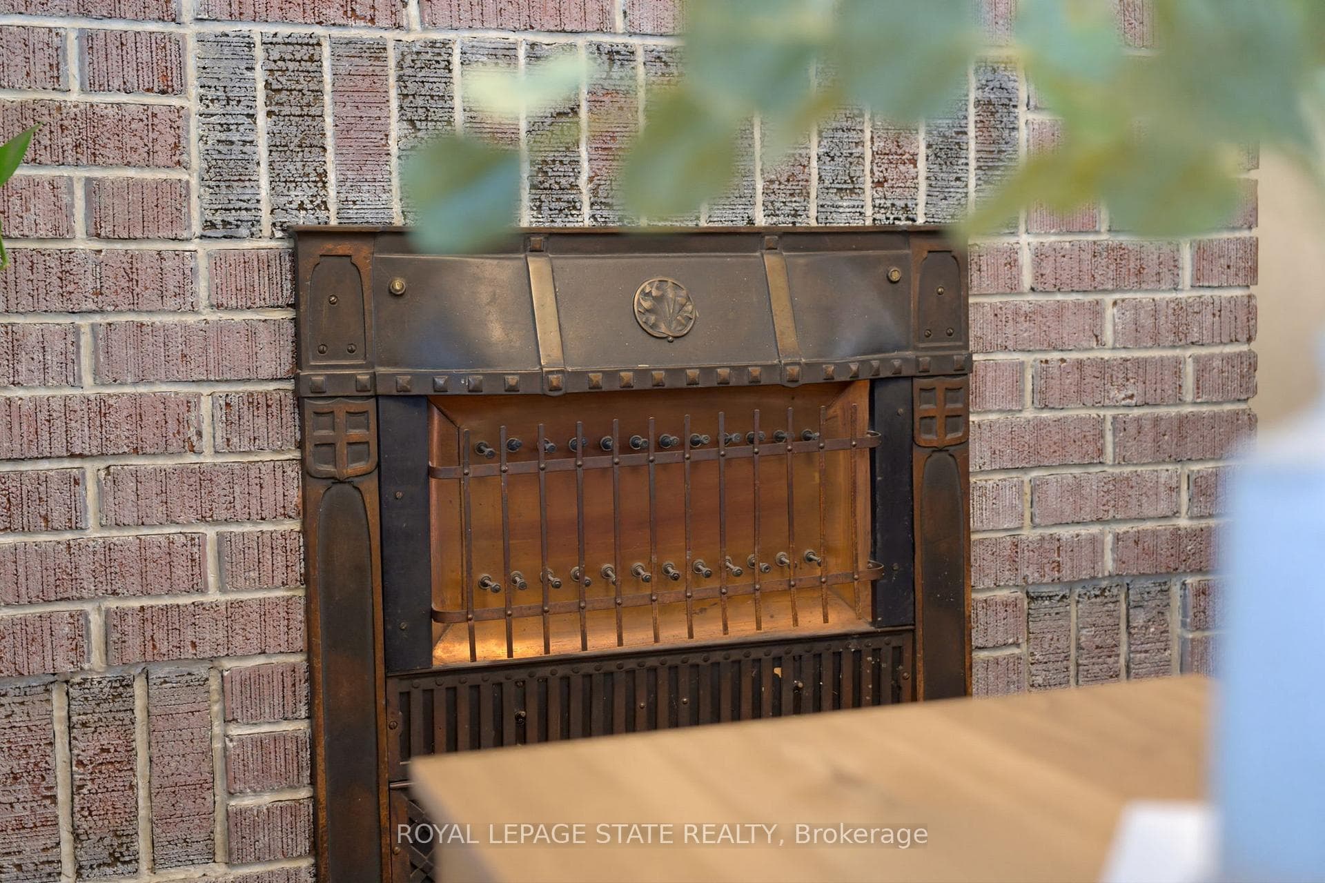 394 Charlton Avenue photo 11