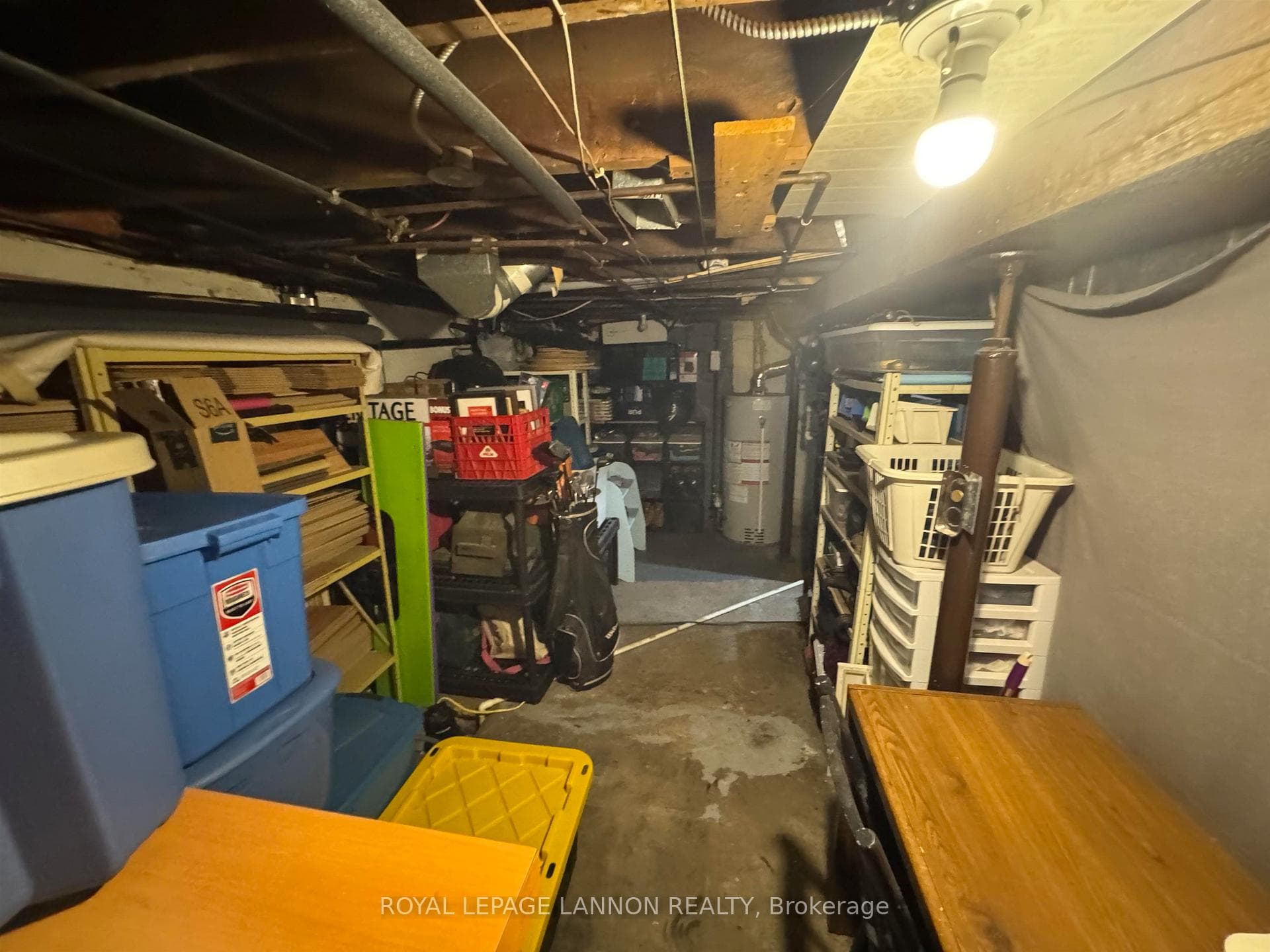 221 Heron Street photo 38