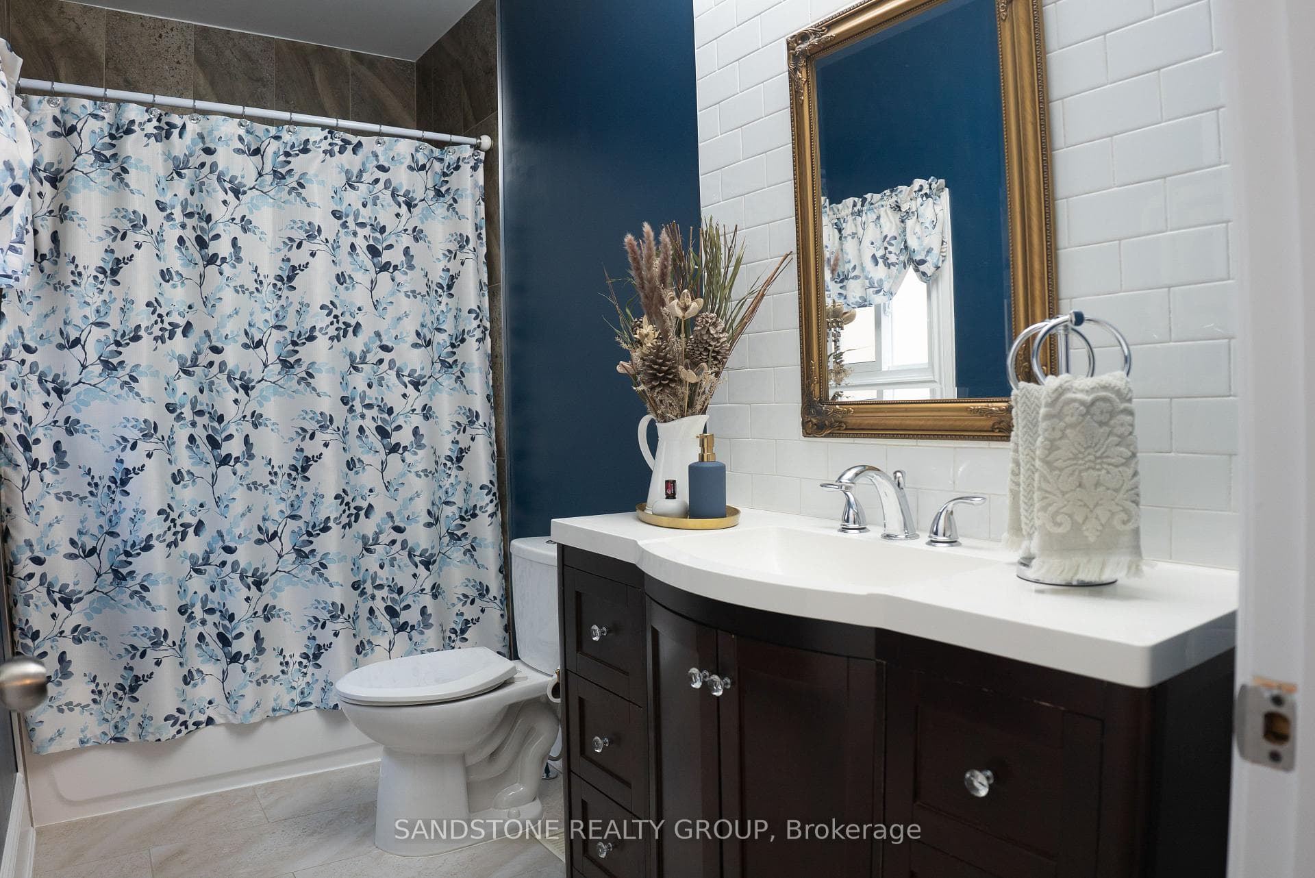 23 Elm Avenue photo 15