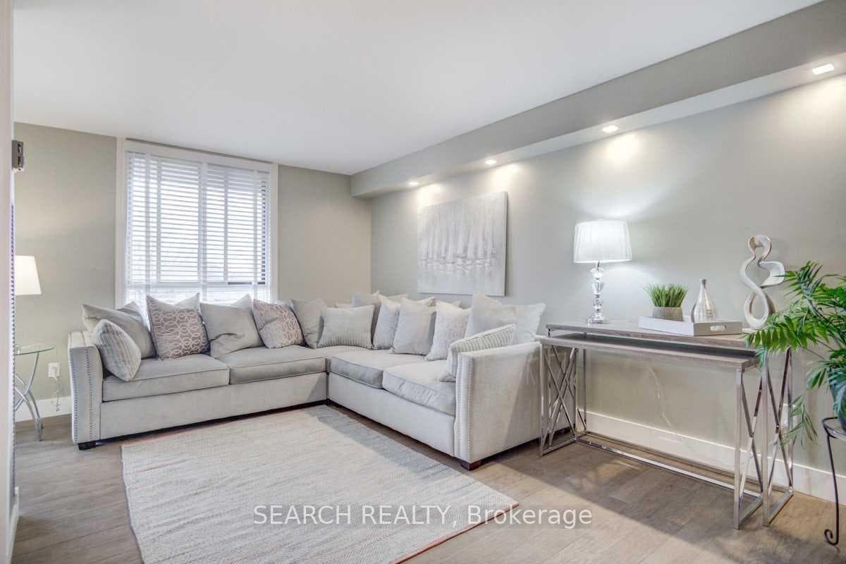 1320 Mississauga Valley Boulevard Unit 206 photo 7