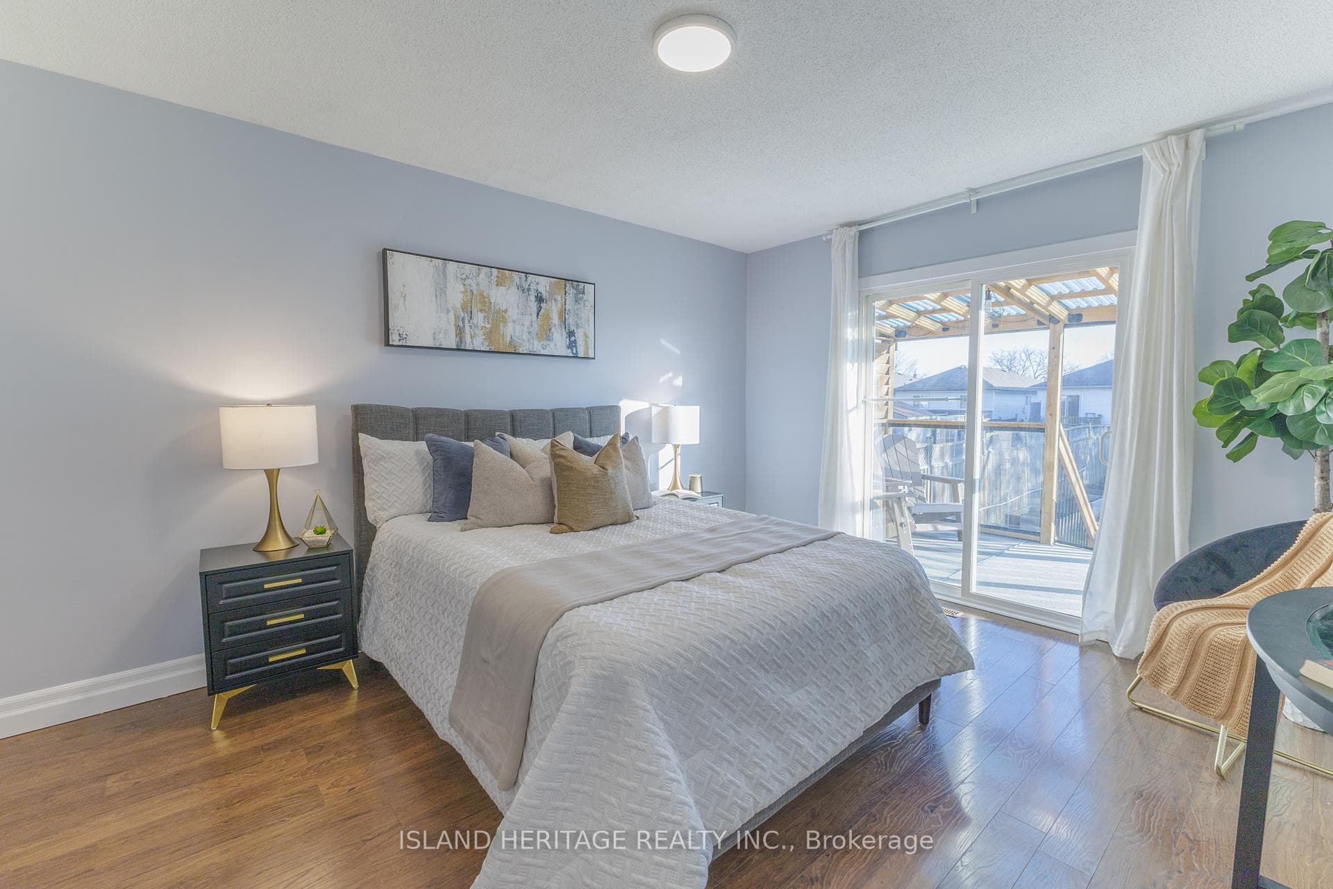 114 Turnberry Crescent photo 24