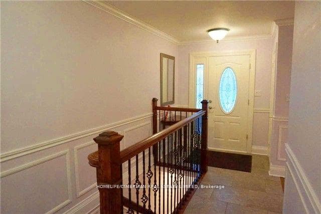 1049 LEMAR Road Unit UPPER photo 3
