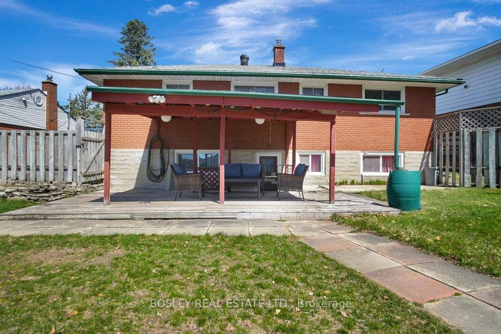 303 Dixon Street photo 35