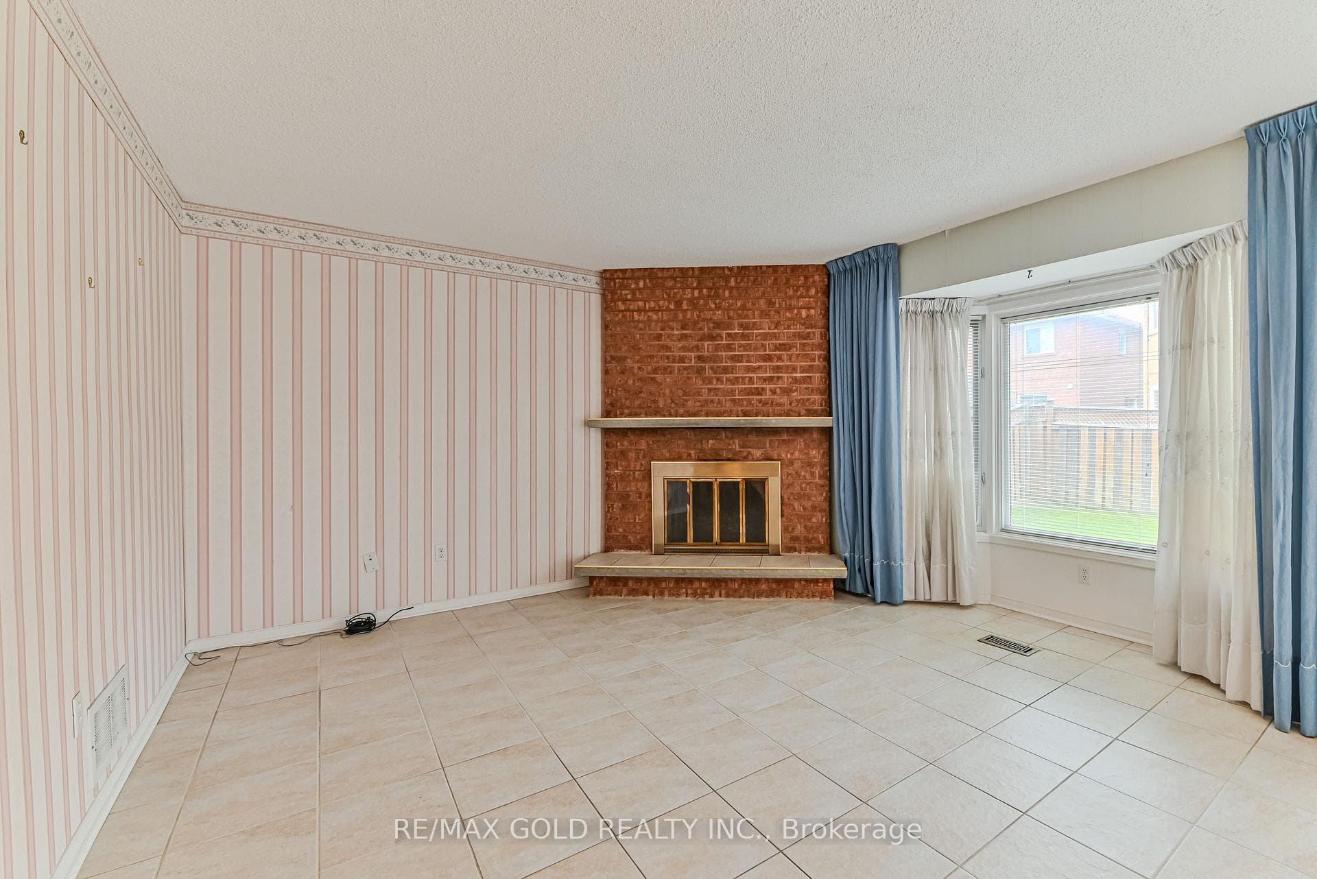 27 Bighorn Crescent photo 20
